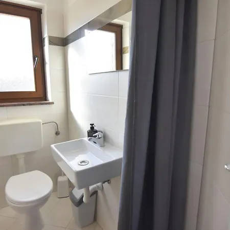 Appartement Flat With Shared Pool In